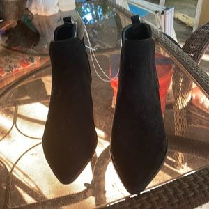 Black booties NWT size 8.5